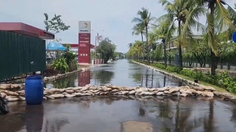 Banjir Rob Terjang Ancol, Pengelola Angkat Bicara soal Kondisi Terkini : Okezone Women