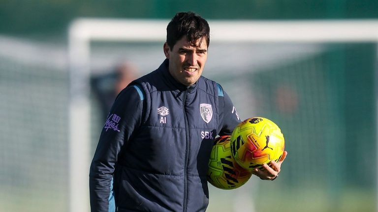 Andoni Iraola: Bournemouth Wajib Raih Kemenangan Kontra Everton