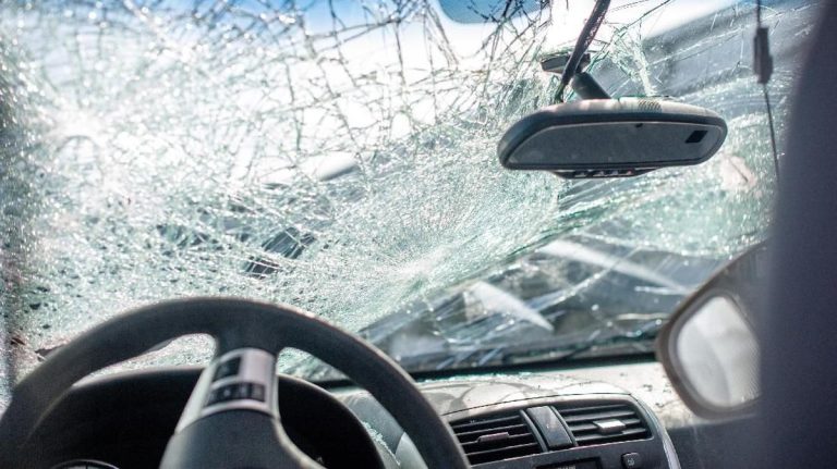 Dua Anak Dilaporkan Alami Luka Serius Usai Ditabrak Mobil Diduga SPPG