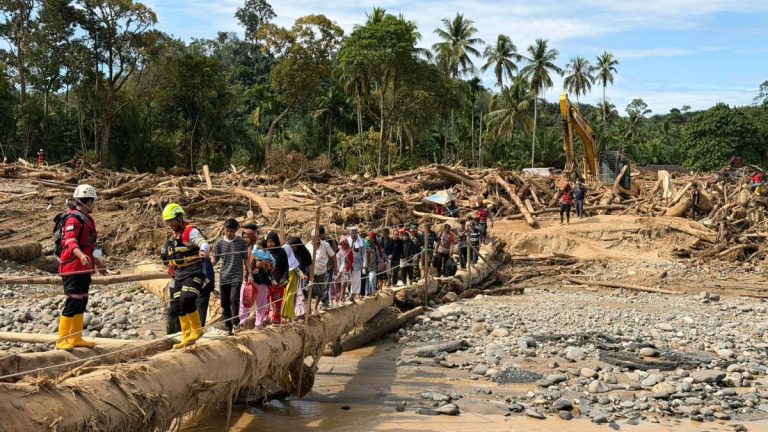 BI Kirim Tambahan Uang Tunai ke Wilayah Bencana Sumatera : Okezone Economy