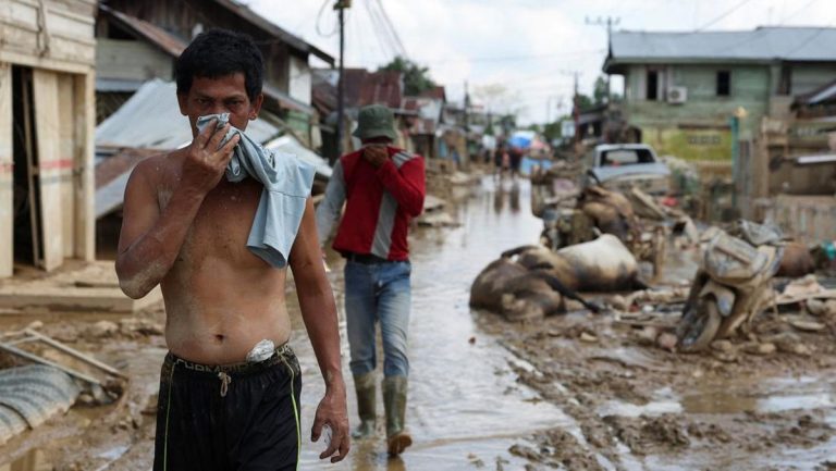 Bau Busuk Mulai Tercium di Aceh Tamiang Pascabanjir