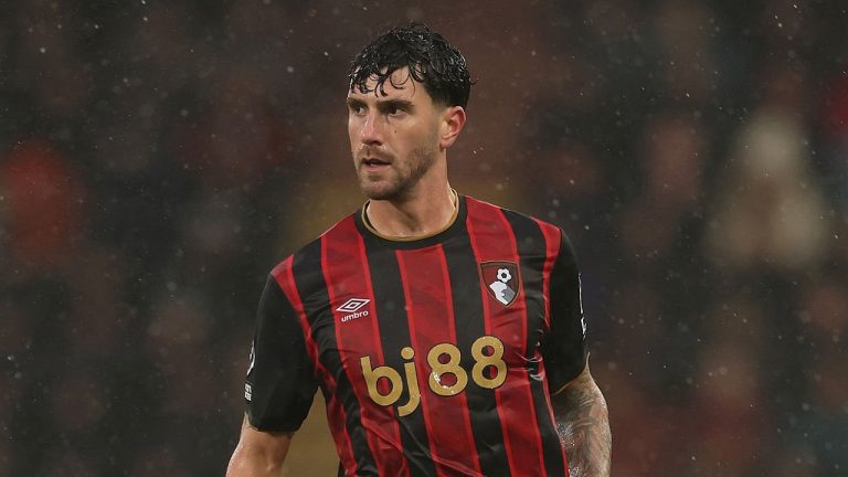 Bournemouth Waswas soal Kondisi Marcos Senesi Jelang Lawan Man United