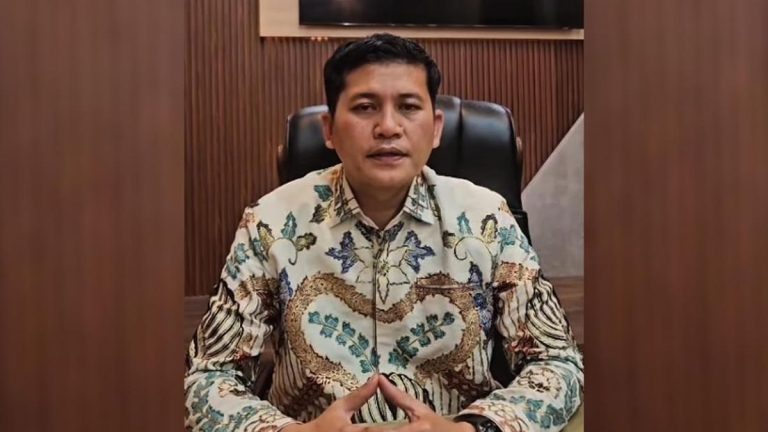 Bupati Aceh Selatan Mirwan MS Resmi Diberhentikan Sementara