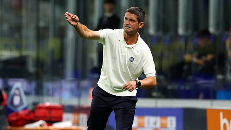 Cristian Chivu Tegaskan Tidak Ada Masalah di Ruang Ganti Inter