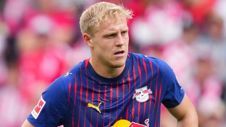 Davide Frattesi Sulit, Juventus Incar Xaver Schlager dari Leipzig