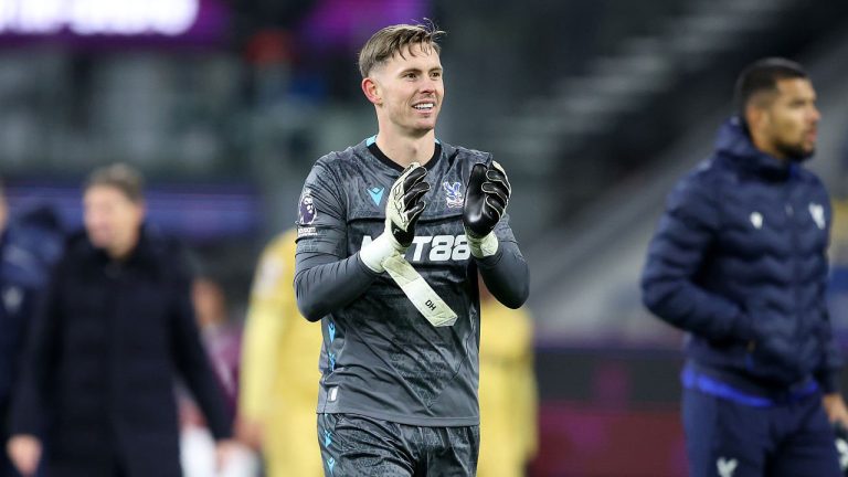 Dua Aksi Super! Dean Henderson Jadi Tembok yang Bikin Burnley Frustrasi