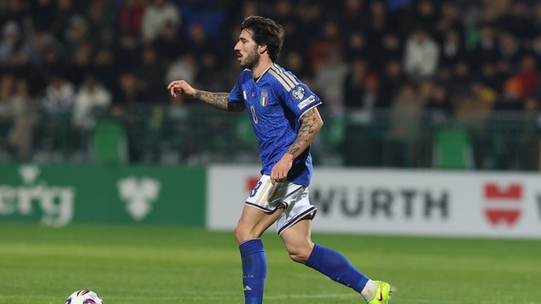 Dua Mantan Milan, Sandro Tonali dan Calabria Siap Comeback ke Serie A