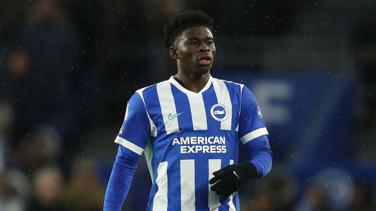 Duo Manchester Gigit Jari, Brighton Pagari Carlos Baleba