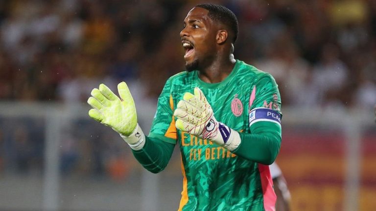 Fabrizio Romano Ungkap Situasi Kontrak Mike Maignan di AC Milan