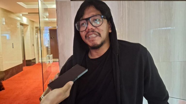 Ferry Irwandi Respons Sentilan Anggota DPR soal Sok Paling Rp10 Miliar