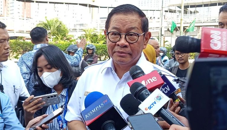 Ricuh Kalibata Berujung Pembakaran Lapak, Begini Sikap Gubernur Pramono : Okezone News