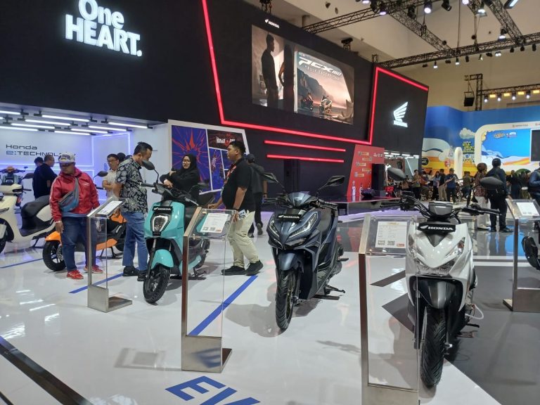 Honda Prediksi Penjualan Motor Tembus 6,4 Juta Unit Tahun Ini : Okezone Ototekno