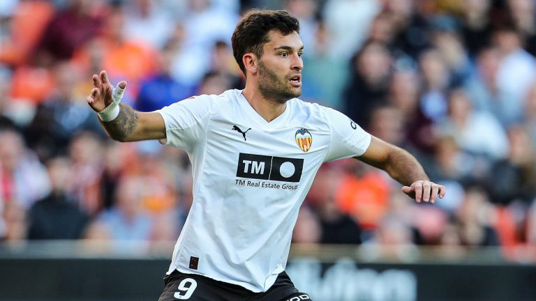 Hugo Duro Puji Semangat Juang Valencia Saat Hadapi Sevilla