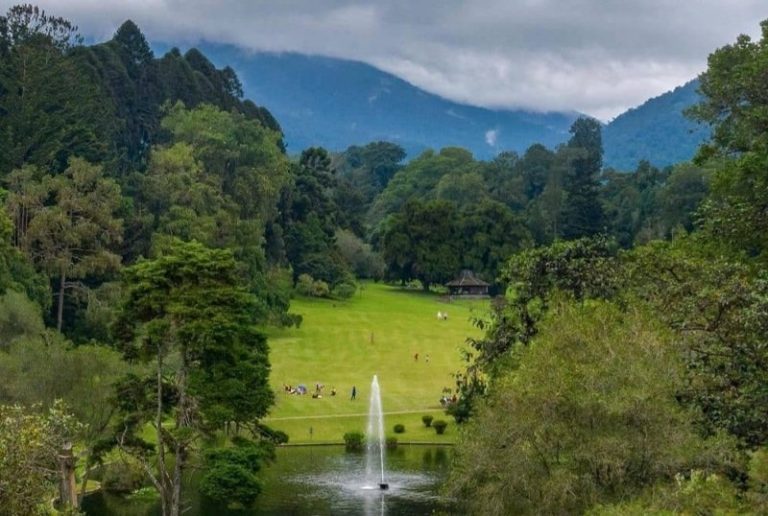 4 Rekomendasi Tempat Wisata Liburan Natal dan Tahun Baru Dekat Jakarta : Okezone Women