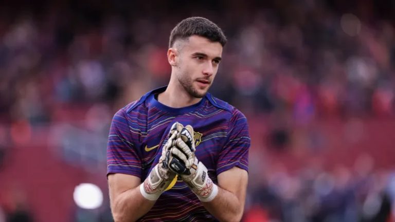 Joan Garcia Kembali Akan Jadi Kunci Barcelona Bertahan di Liga Champions