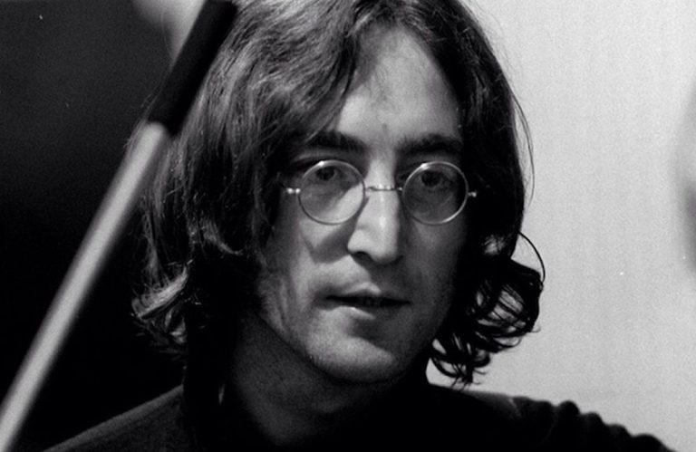 Peristiwa Bersejarah 8 Desember: Penembakan John Lennon hingga Revolusi Brunei : Okezone News
