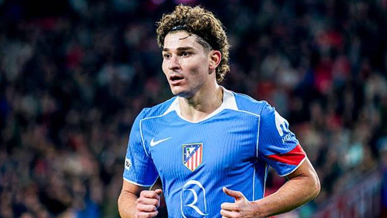 Julian Alvarez Tutup Telinga Kritik, Fokus Bawa Atletico Madrid Raih Sukses
