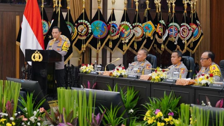 Kapolri Minta Jajaran Tak Baper dengan ‘No Viral No Justice’