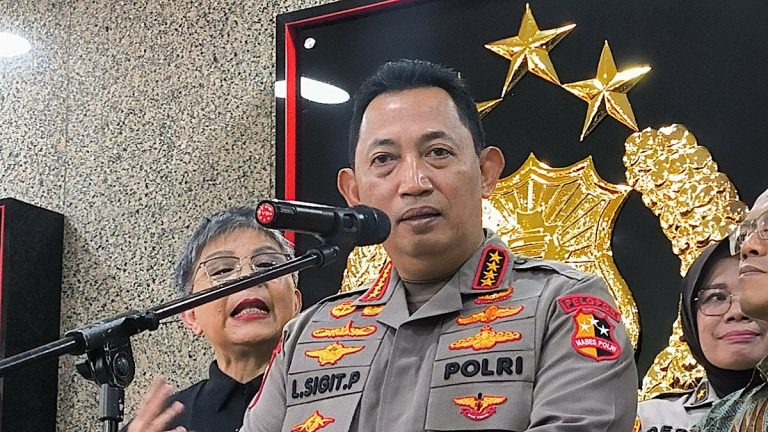 Empati Korban Bencana, Kapolri Imbau Warga Rayakan Tahun Baru Sederhana : Okezone News