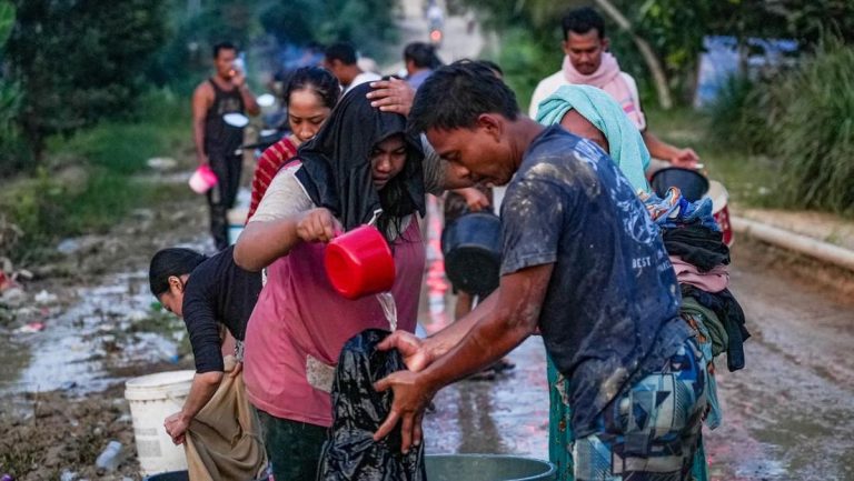 Jeritan Warga Aceh Tamiang di Tengah Lambatnya Bantuan