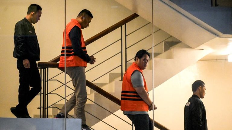 Kejagung Copot Kajari dan Kasi Intel Hulu Sungai Utara Buntut OTT KPK