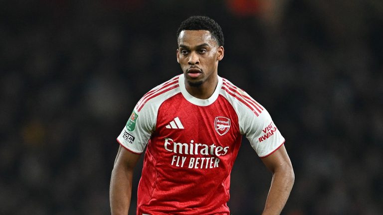 Liverpool Didorong Bajak Jurrien Timber dari Arsenal