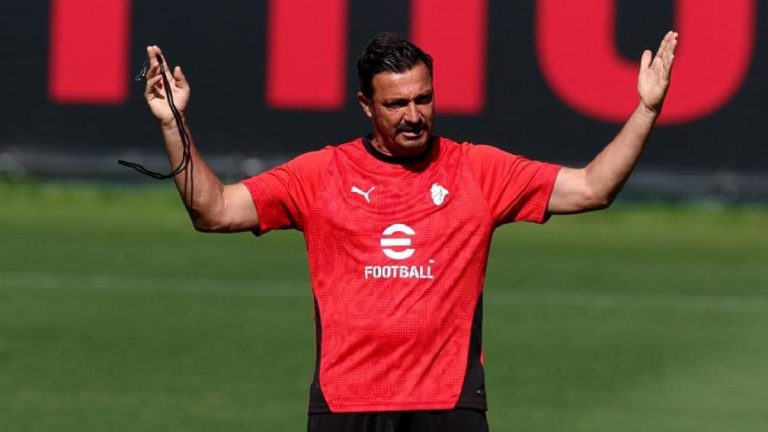 Massimo Oddo Berhasil Bawa Milan Futuro Semakin Berkembang