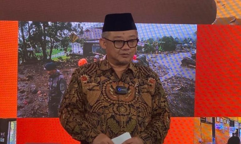 Mendikdasmen Beberkan 3 Skenario Kurikulum Anak Sekolah Korban Bencana Sumatera : Okezone News