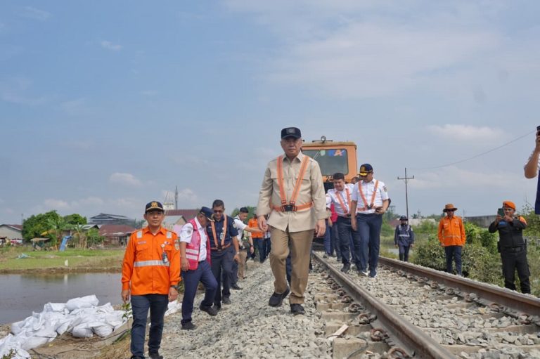 Aceh Butuh Waktu Pemulihan Lebih Lama Usai Banjir dan Longsor, Menhub Ungkap Kondisinya : Okezone Economy