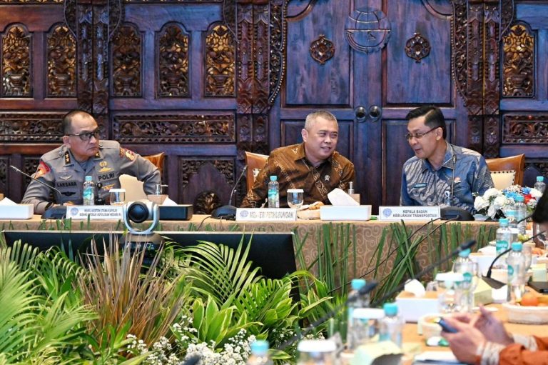 Menhub Prediksi Puncak Arus Mudik Libur Nataru pada 24 Desember 2025 : Okezone Economy