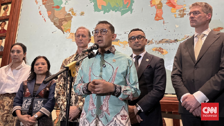 Fadli Zon Ungkap Cara Belanda Bawa Fosil Homo Erectus ‘Java Man’ ke RI