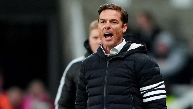 Meski Kalah dari Newcastle, Scott Parker Tetap Puas dengan Semangat Burnley