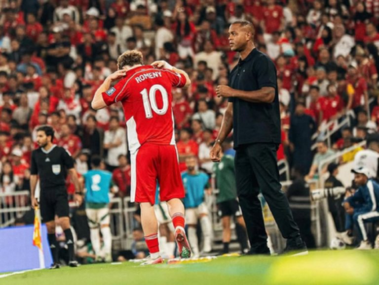 Kisah Ole Romeny Kesampingkan Rasa Sakit demi Bela Timnas Indonesia di Babak 4 Kualifikasi Piala Dunia 2026 Zona Asia : Okezone Bola