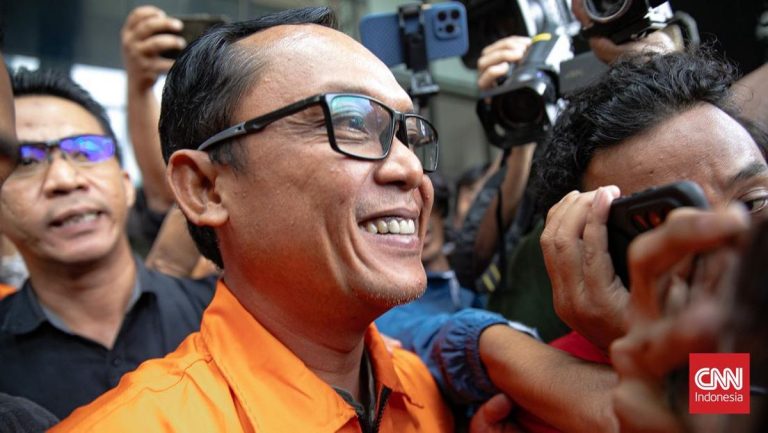 Bupati Lampung Tengah Terima Rp5,75 M