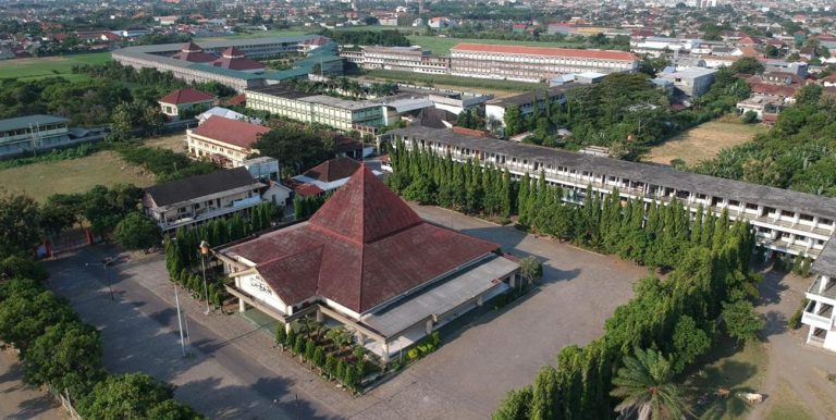 Polemik PBNU, Kiai Sepuh NU Kembali Akan Gelar Musyawarah Kubro di Lirboyo : Okezone News