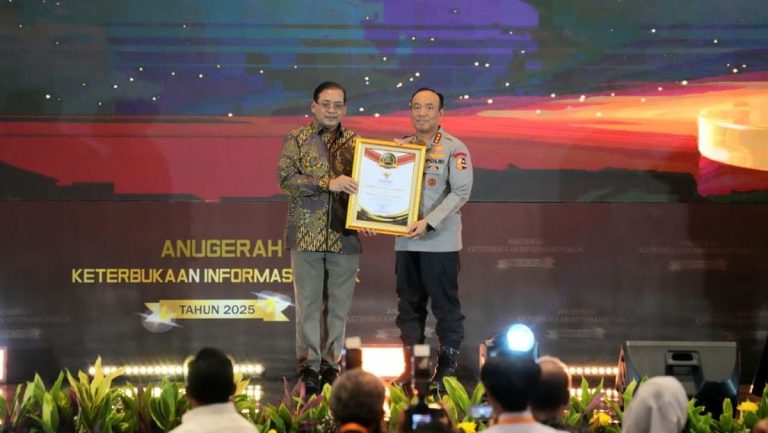 Polri Peringkat Pertama Monev KIP 2025, Kapolri Beri Apresiasi