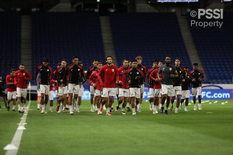 Peri Sandria Minta PSSI Pilih Calon Terbaik untuk Pelatih Timnas Indonesia: Jangan Beli Kucing dalam Karung : Okezone Bola