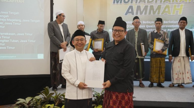 Majelis Masyayikh Tetapkan Hasil Asesmen, 92 Pesantren Terima SK dan Sertifikat : Okezone News