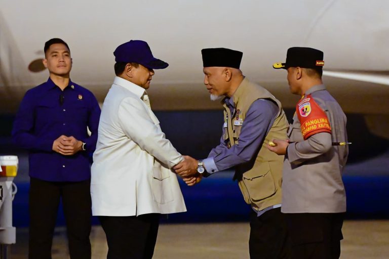 Prabowo ke Sumbar, Fokus Penanganan Bencana dan Infrastruktur : Okezone News