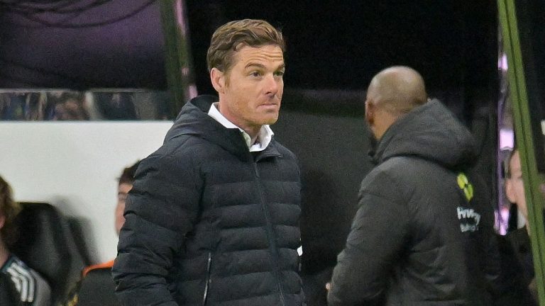 Scott Parker Minta Burnley Main ‘Lebih Horor’ demi Selamat dari Degradasi
