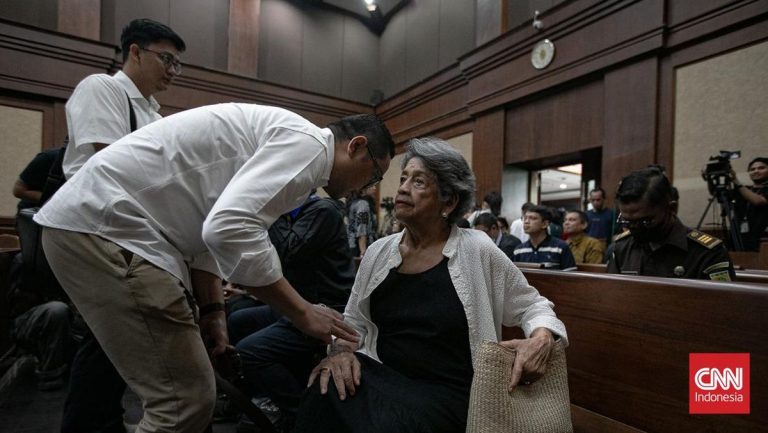 Sidang Dakwaan Nadiem Makarim Kasus Chromebook Ditunda