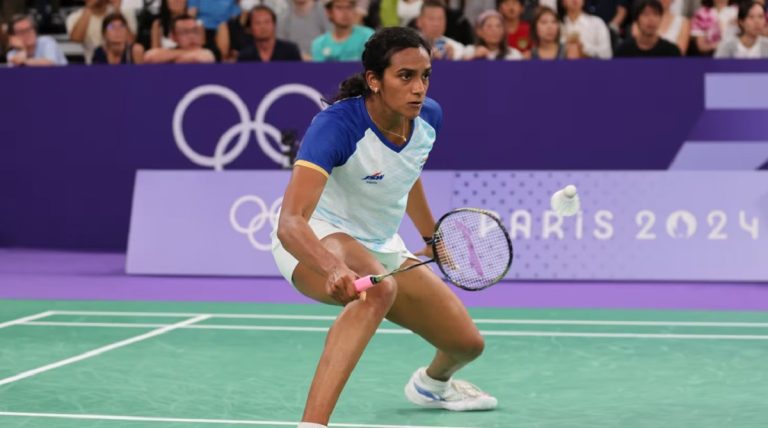 Kisah Pebulu Tangkis Cantik India PV Sindhu, Kini Resmi Gantikan Greysia Polli Jadi Ketua Komisi Atlet BWF : Okezone Sports
