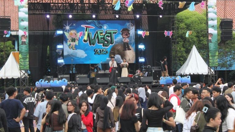 TWEST 2025 SMAN 22 Jakarta Timur, Dari Lomba hingga Aksi Sosial