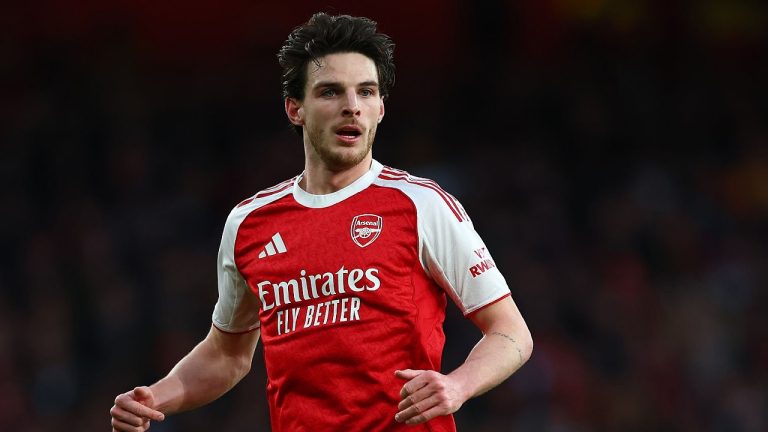 Steven Gerrard Sesali Liverpool Gagal Datangkan Declan Rice