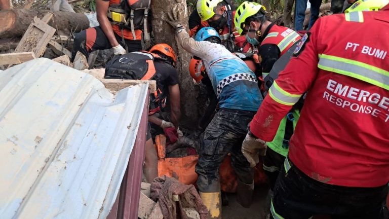 Korban Bencana di Sumatera Tembus 964 Jiwa dan 293 Orang Masih Hilang : Okezone News