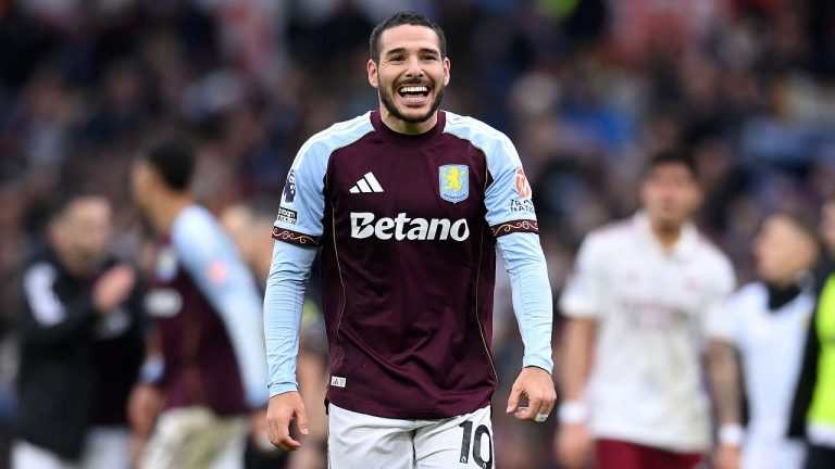 Villa Menang Tipis, Emiliano Buendia Puas Bisa Jadi Penentu di Akhir Laga