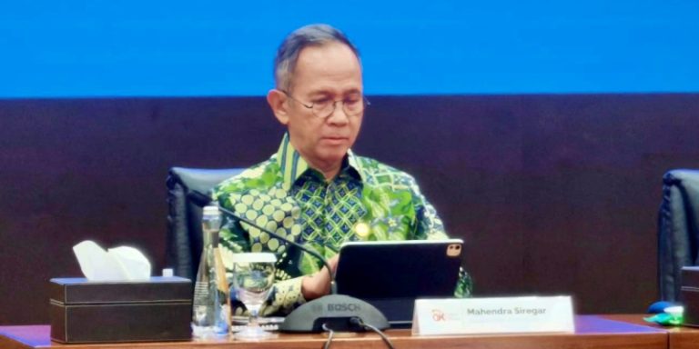 Pimpinan OJK Mundur Massal Usai Gejolak Pasar Saham