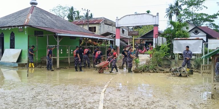 Bahu Membahu Pulihkan Bencana