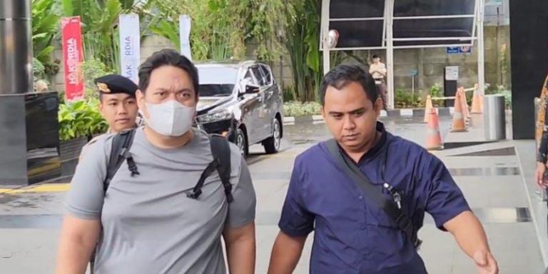 Mantan Kajari HSU Albertinus P Napitupulu Gugat Praperadilan KPK Soal Penyitaan