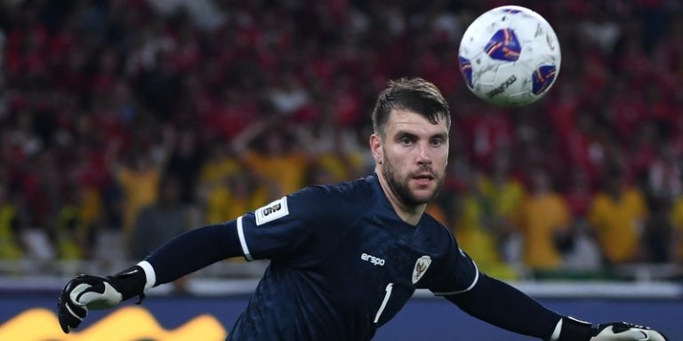 Maarten Paes Gabung Ajax Amsterdam